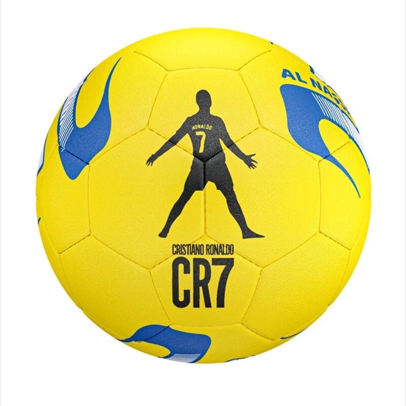 توپ فوتبال لاستیکی سایز4بتا مدل رونالدو النصر CR7مناسب آسفالت کیفیت عالی